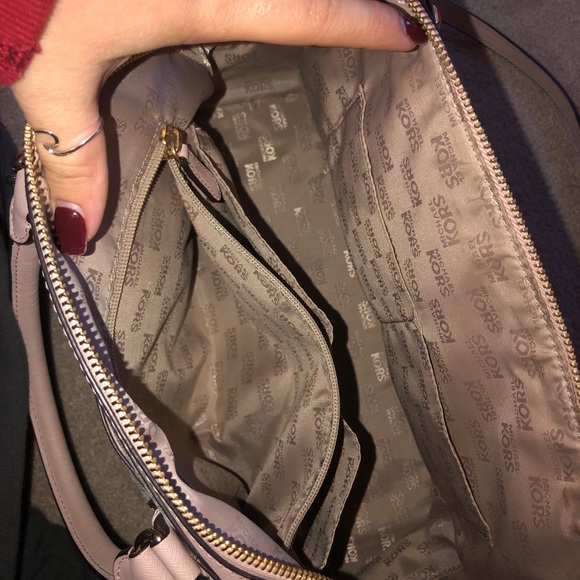 Brand new Michael Kors Purse and Wallet - Picture 4 of 11